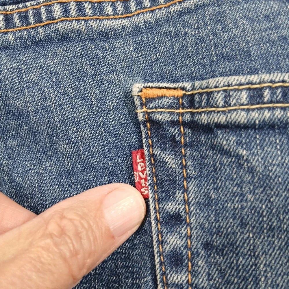 Levi's 514 Straight Fit Jeans Mens 42x32 Medium Wash Blue Denim Classic‎